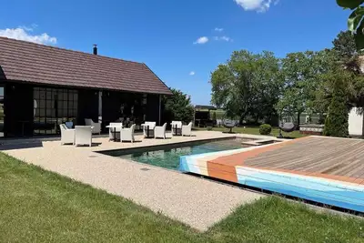 Image de ★ Poolside Paradise: Private Retreat with Pool, Terrace, & More! ★