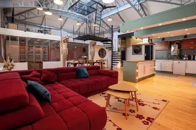 Image de Loft Eiffel Unique et Atypique, au Coeur de Ville