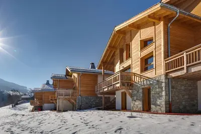 Image de Chalet, wifi, vue montagne, remise en forme, piscine, sauna, hammam, terrasse, balcon, télévision