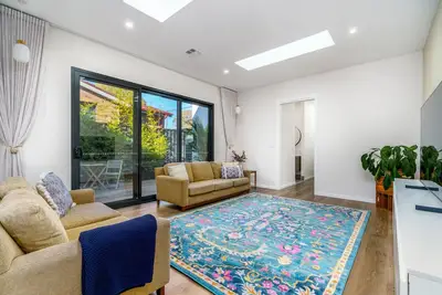Image de New to Vrbo: New 4 bedroom city home with Tesla charger