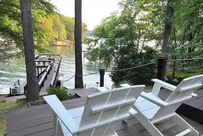 Image de Scenic Overlook- Lakefront home, private dock, kayaks, firepit, amazing sunsets!
