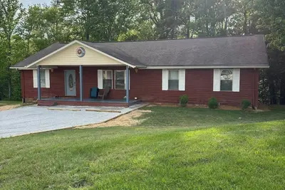 Image de Spacious w/hot tub/grill/firepit 4 Br Red River Gorge - Affordable Weekdays