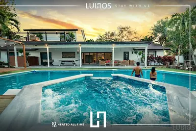 Image de Luxury Oasis • 10 min Miami Zoo, Pool, Bbq & Games