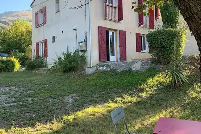Image de Bas de Villa Tout Confort au Calme Absolu Avec Deux Chambres