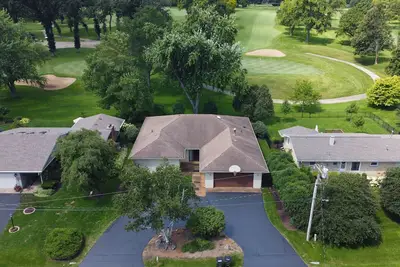 Image de Spacious Ranch blocks away from downtown McHenry