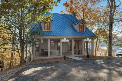 Image de Beautiful 3 Bedroom Home at Jamestown Marina with pool and boat ramp access