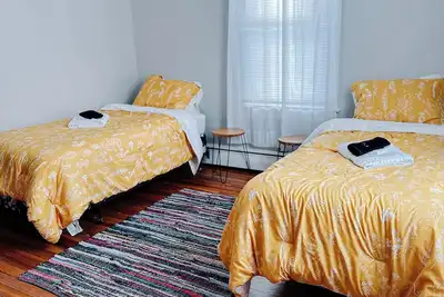 Image de Full home near C&O! Perfect for bikers or families!