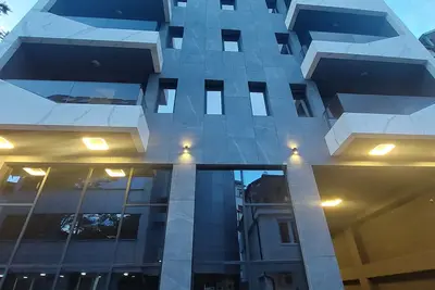 Image de Executive Suites by Modern Living