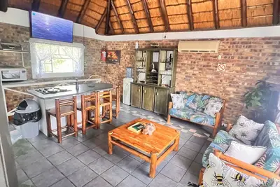 Image de Bliss- Self Catering House\nImmerse yourself in the tranquility of the Bushveld.