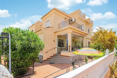 Image de Belle maison de 3 chambres à Ciudad.