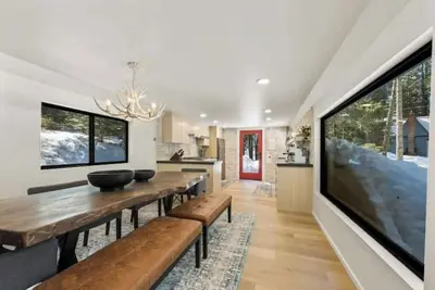 Image de Modern Cozy Cabin Retreat