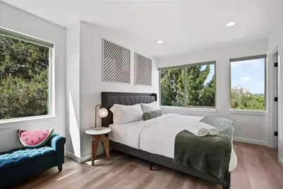 Image de 3br 2. 5ba Rooftop View Green Lake Hideaway