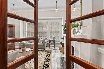 Image de Speakeasy~Hot Tub~Fire Pit~Pool~Walk Dwntwn Murf