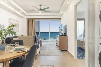 Image de Splash in The New Lazy River/Stay in Modern Luxury Encantame Viento 403