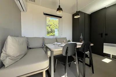 Image de Le Laurier, mobil-home climatisé avec vue mer