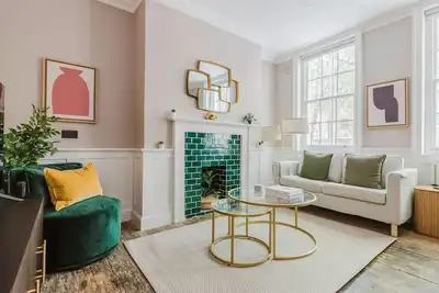 Image de Stellar Wapping 2br, 2 min from Shadwell Station, by Blueground