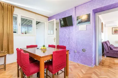 Appartement de trois chambres avec la terrasse Split (A-22909-b)
