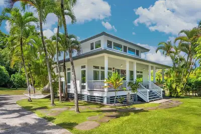 Image de The Sugar House! Luxury Anini Beach Home, Steps to the Beach! Tvr4219