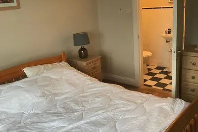 Image de Maison confortable de Baltimore avec des équipements modernes, idéale pour les familles