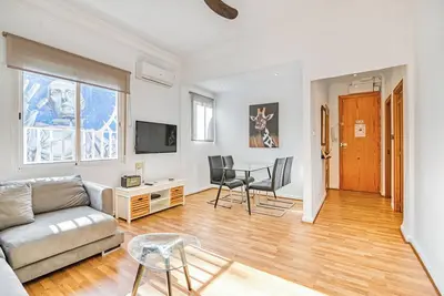 Image de Appartement Central 2 chambres Netflix Wifi Et Parking