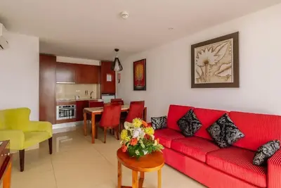 Image de 1br Apartment w/ Kitchenette: Praia da Oura's Coastal Gem! Parking | 2 Units
