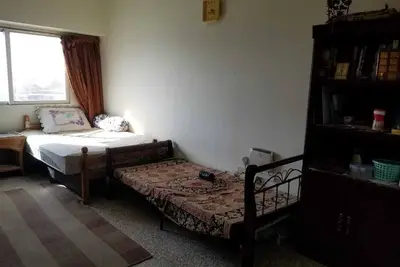 Image de Bed spaces for 3 Executive Bachelors in Dubai, 5 Minutes drive from the airport