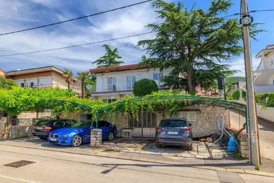 Image de Appartement de vacances Dramalj pour 2 - 8 personnes avec 4 chambres à coucher - Appartement de vaca