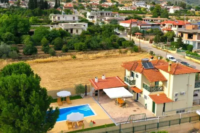 Image de Family Cozy Villa\nDiscover easily nearby lovely Nafplio, Argos &hystoric Mycenae