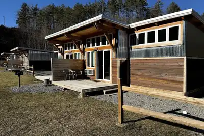 Image de Atv TrailCamp: W. T. 's Dive--  Just seconds from Hmt Pocahontas Trailhead!