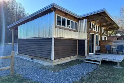 Image de Atv TrailCamp: Larne's Lodge-- Just seconds from the Hmt Pocahontas Trailhead!