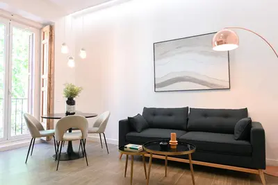 Image de Studio Duplex Central et Lumineux à Madrid