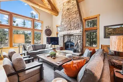 Image de Experience Frisco Fling, a spacious house in the heart of Frisco with a hot tub and wooded views!