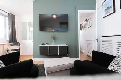 Image de Studio With Parking, By Uni/Hosp