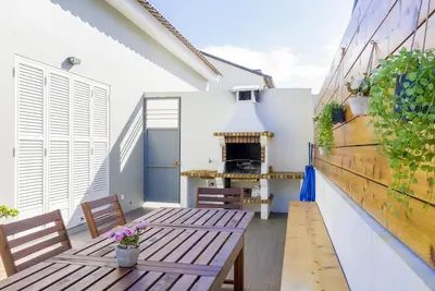 Image de Beach House Deluxe-2 Min. Walking From the Beach, Perfect for Large Groups!