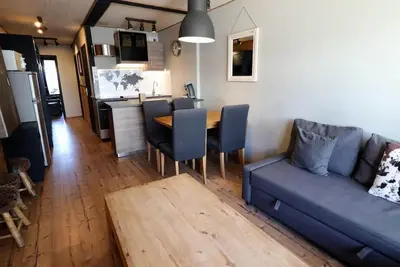 Image de À 50m des pistes de ski, Rez-de-chaussée, télévision, casier à ski, 40m², Tignes