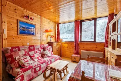 Image de À 200m des pistes de ski, 6ème étage, télévision, casier à ski, 25m², Flaine