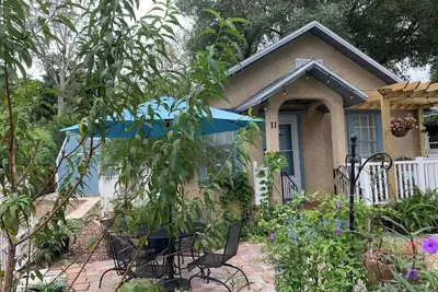 Image de Charming cottage with Ac in St. Augustine - 3 bedrooms available