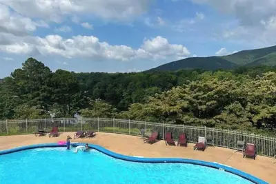 Image de Happy Camper Hideaway/Rv Mountain Lakes Resort Cleveland, Ga