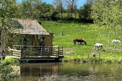 Image de Cabane au Bord de L'eau