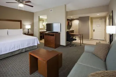 Image de Indulge in Home-Like Comfort! Kitchen, Indoor Pool, Pets Allowed!