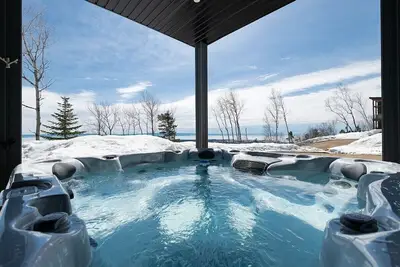 Image de Solstice 203 : Luxe Panoramique & Détente au Spa