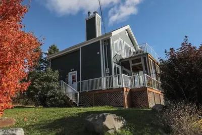 Image de Condo 14h: Étage Supérieur, Vue Imprenable & Foyer