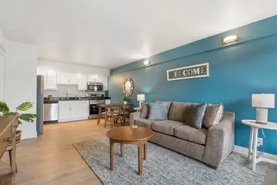 Image de New! Downtown Blue Mountain