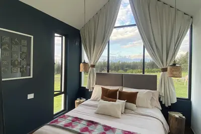 Image de House with mountain views\n\n