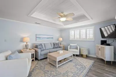 6150 Midnight Pass Road Villa 40b