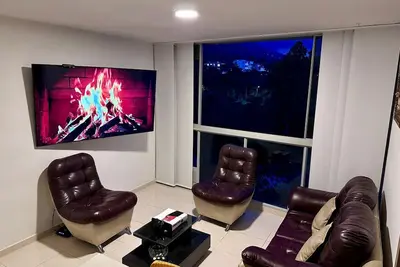 Apartamento Moderno, Espacioso y de Trabajo Seguro
