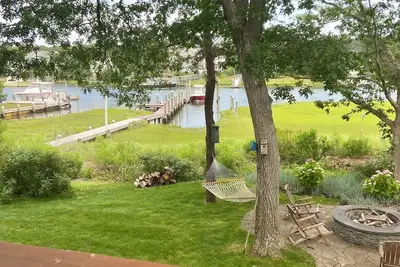 Image de Escape to your private oasis on Cape Cod, where luxury meets relaxation.