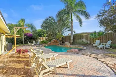 Image de Heated Pool-Shuffleboard table-Tropic escape-4 bd! -Near Ami