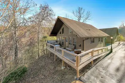 Image de Cozy 2 Bedroom Chalet. 5 Miles from Dale Hollow Lake #5