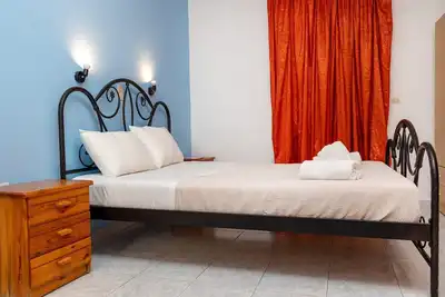 Image de Naxos City Center Room | Double Room| Private Balcony | Close to the Beach | City Views | Saint George